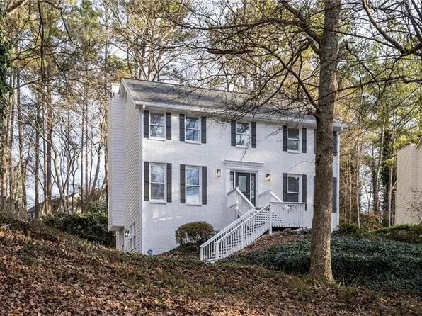 4842 Willow Creek Dr, Marietta, GA 30066