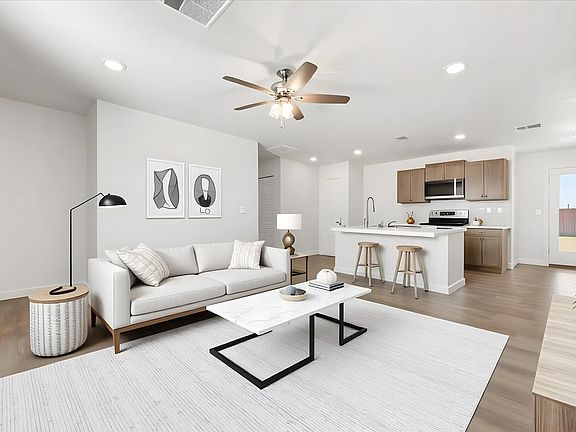 4th image of 7421 64th St