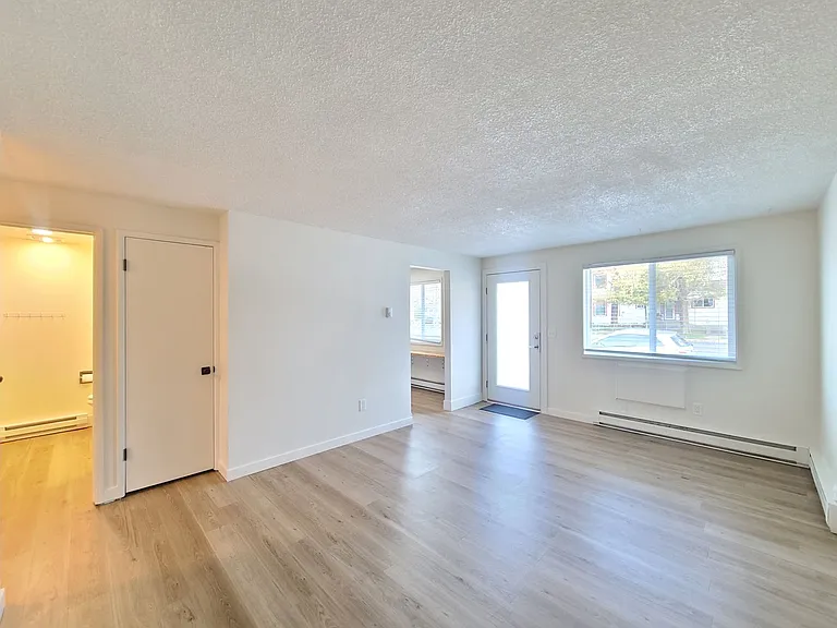 2021-2023 N Astor — Photo 3