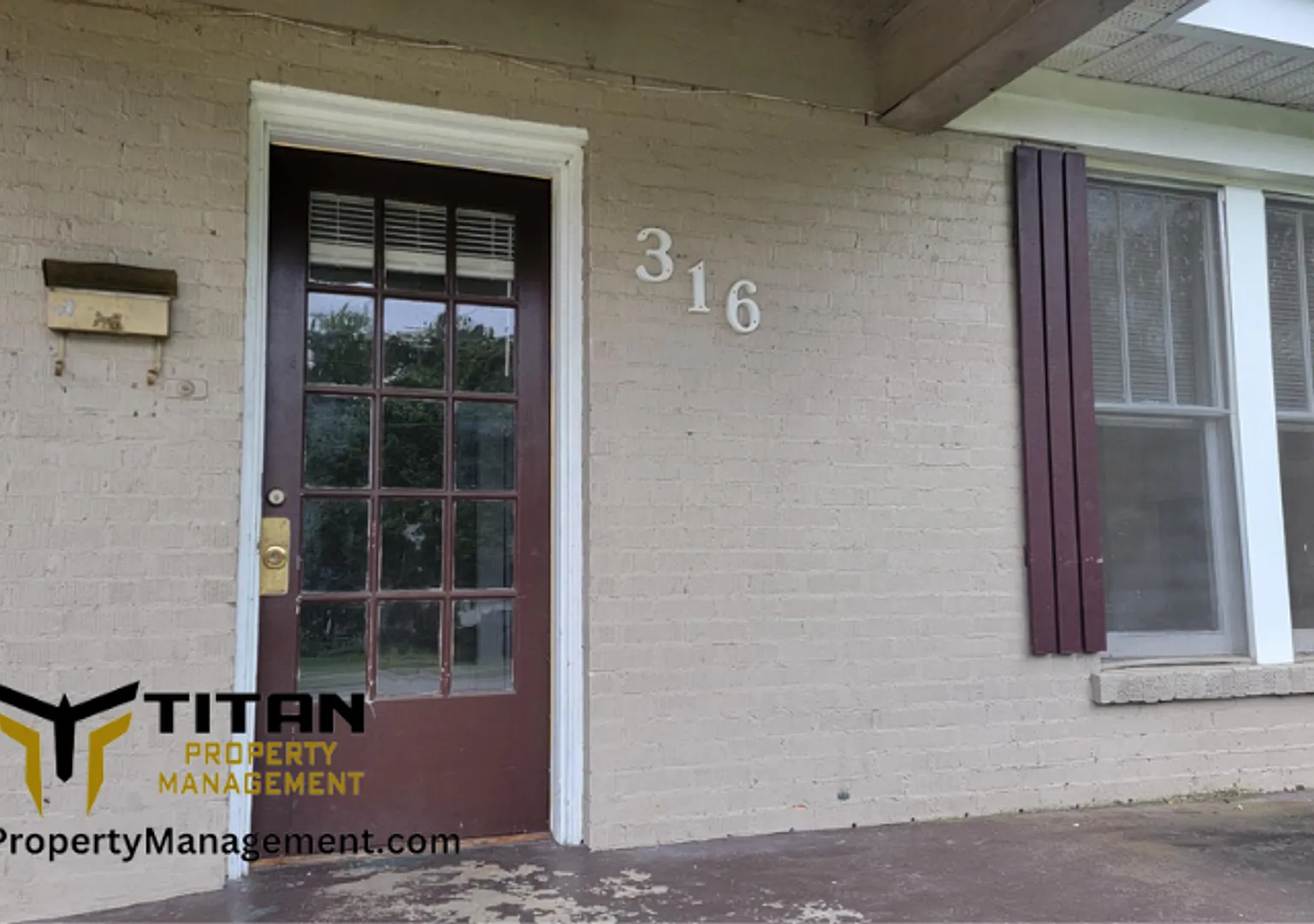 3b/2b house in downtown Benton — Photo 3