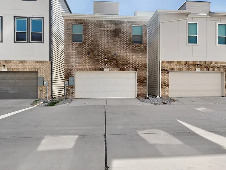 7546 Edgeware Rd — Photo 28