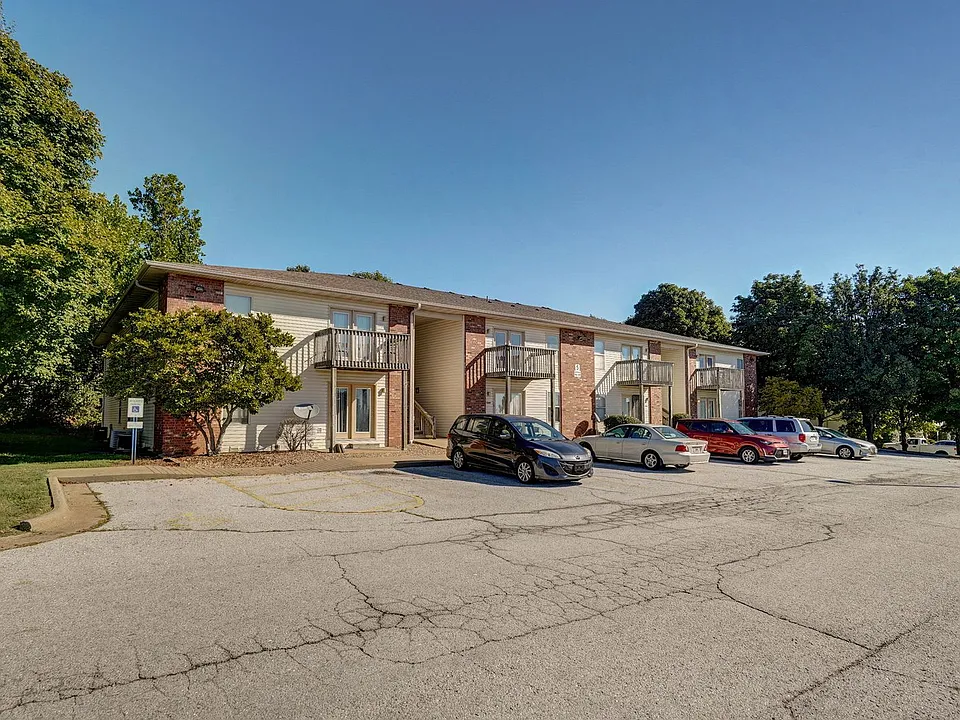 Eaglewood Apartments LLC