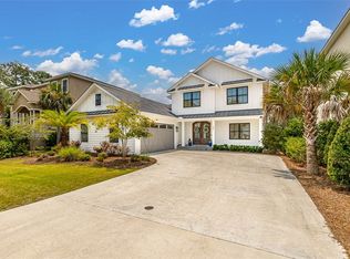 145 E Commons Dr, Saint Simons Island, GA 31522