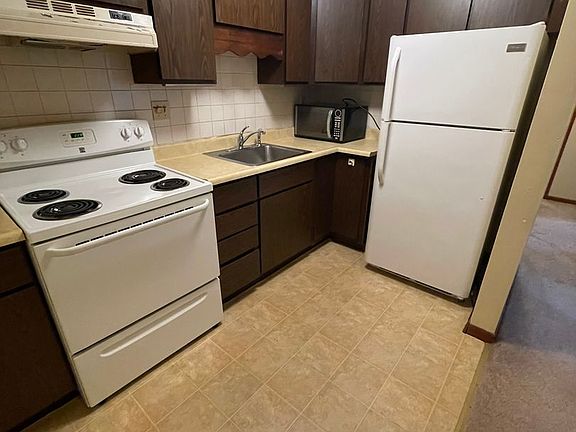 2nd image of 521 Ohio River Blvd #202