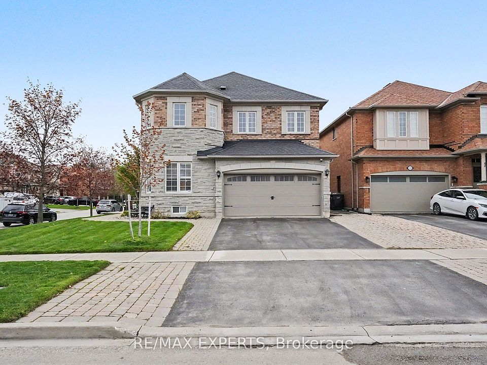 1st image of 2 Ironhorse Cres