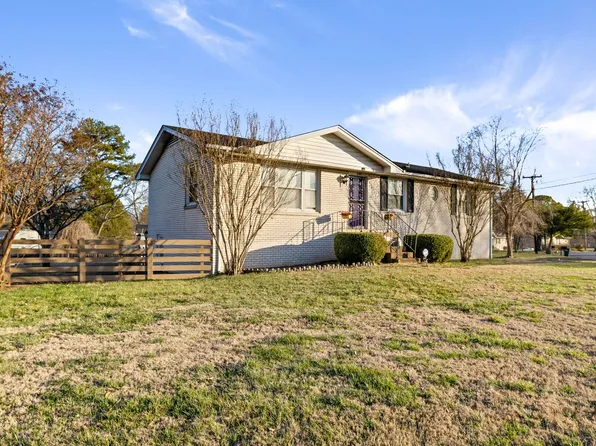 601 Des Moines Dr, Hermitage, TN 37076