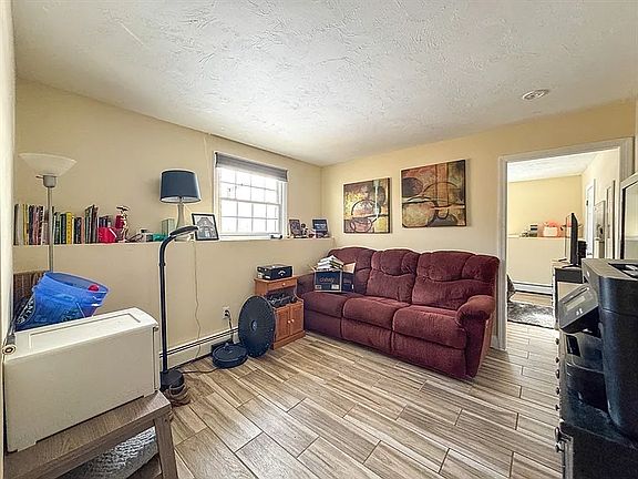 5th image of 511 Fish Rd #1