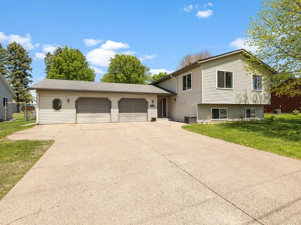 1017 4th Ave NE, Little Falls, MN 56345