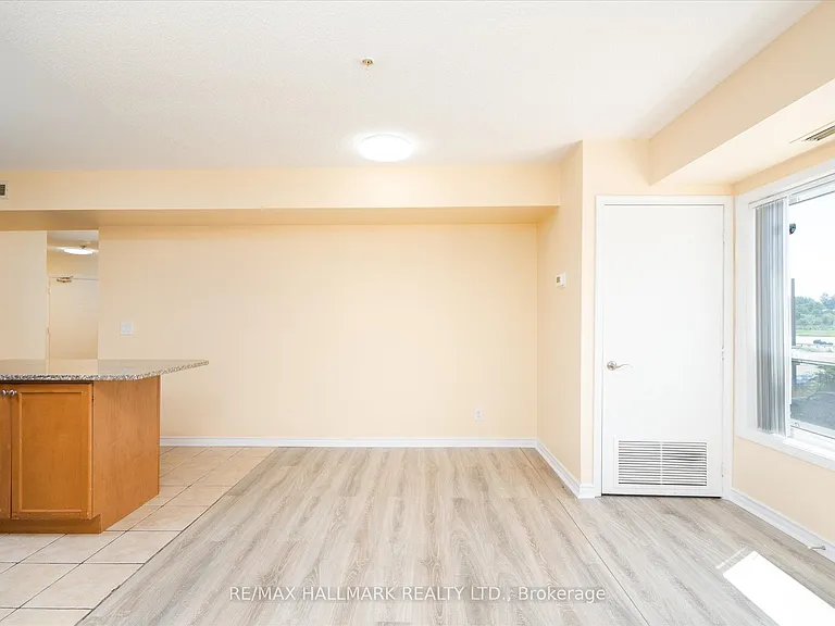 10 Mendelssohn St #117 — Photo 8
