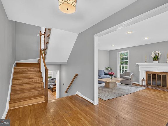 5th image of 7612 Winterberry Pl