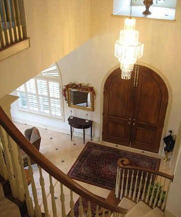 3rd image of 5941 Glendower Ln