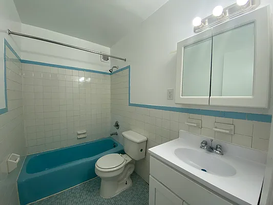 Rented by Oxford Property Group | media 11