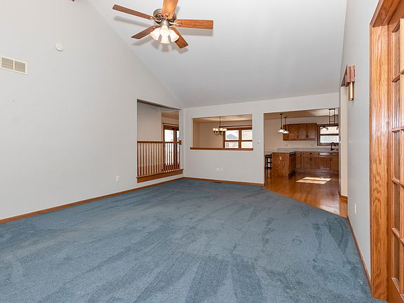 5th image of 1956 Claire Ct