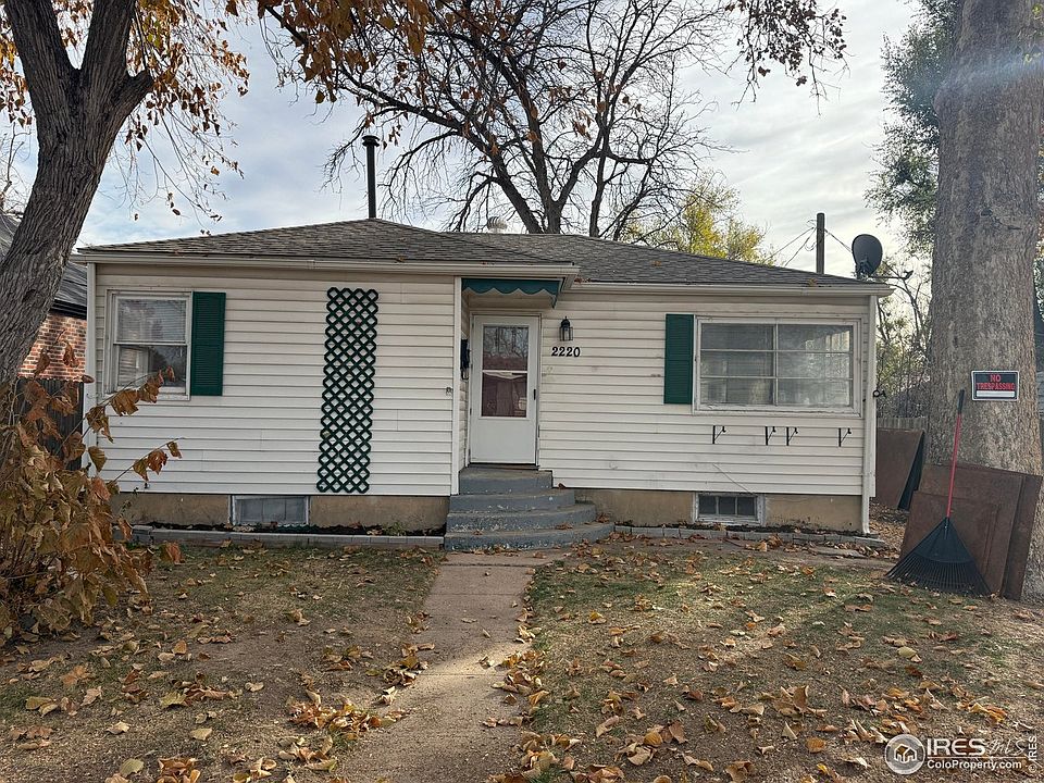 1st image of 2220 6th Ave