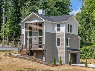 7 Copper Mill Ct #33, Candler, NC 28715