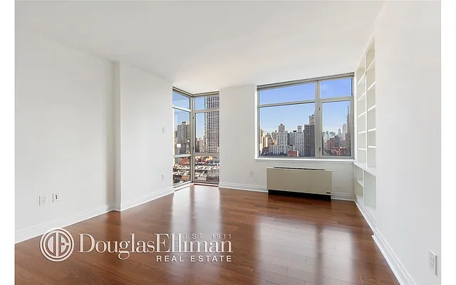 Sold by Douglas Elliman | media 21