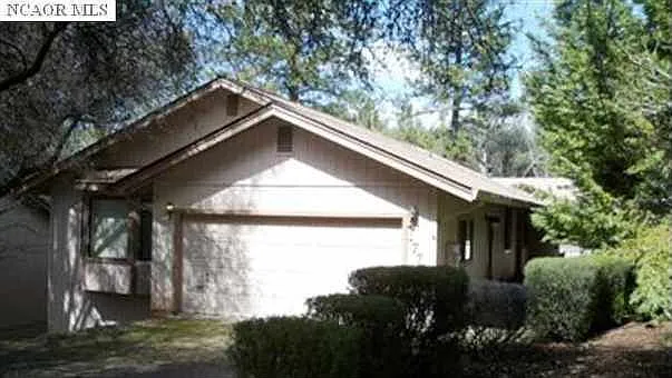 17794 Jayhawk Dr photo 1