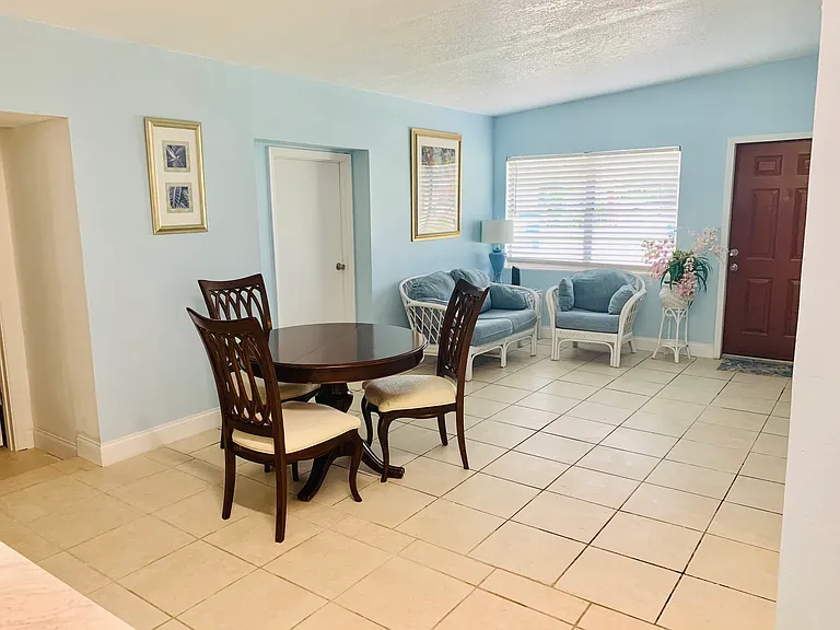 1800 Mosswood Dr — Photo 9