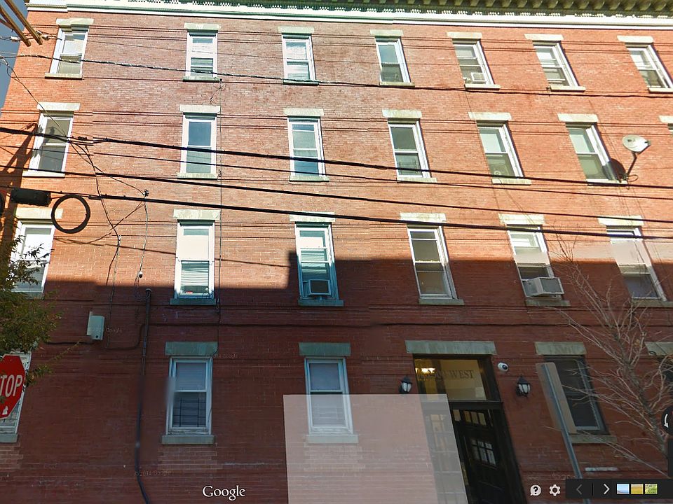 2nd image of 2500 West St APT 15
