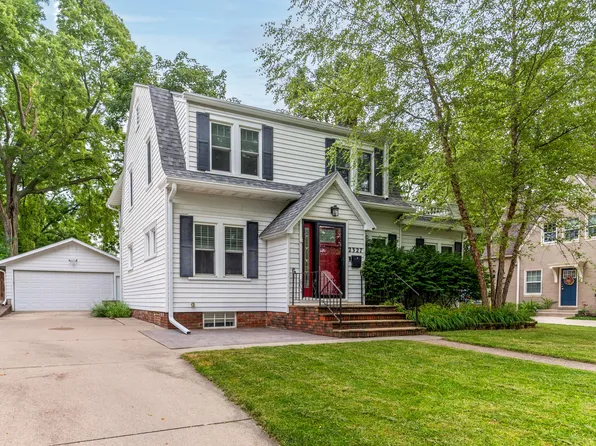 2327 Donald St, Ames, IA 50014