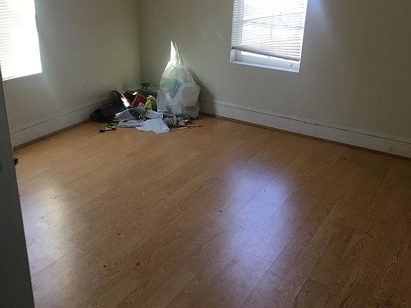 4th image of 1003 Freeney Ave