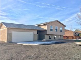 566 S Clarion Dr, Pueblo West, CO 81007
