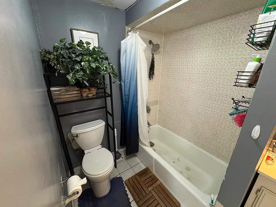 221 Holland St #2A