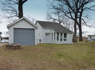 4174 Highcrest Dr, Brighton, MI