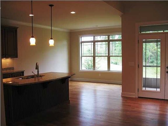 5th image of 4543 Sweetberry Ln