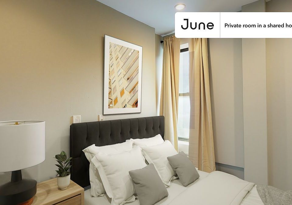 1st image of 20 Avenue A #3C-B