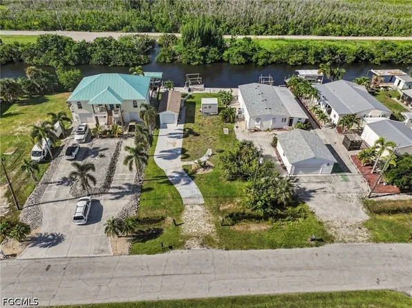 3144 8th Ave, Saint James City, FL 33956