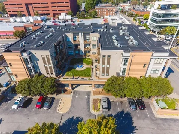 810 W 4th St Unit 304, Winston Salem, NC 27101