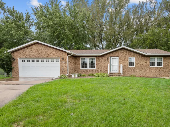 3312 90th Avenue Ct W, Rock Island, IL 61201