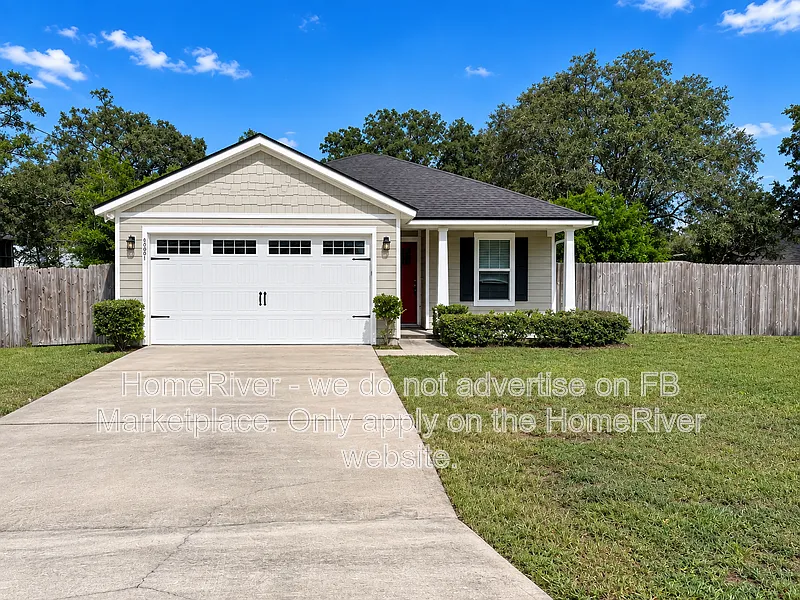 4 bed, 2.0 bath, 1519 sqft, $1,925 — Photo 1