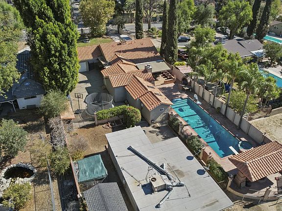 5th image of 11343 Orcas Ave