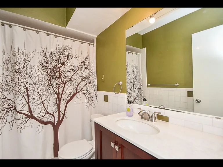 2601 Bellefontaine St — Photo 9
