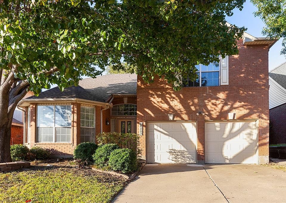 1st image of 18507 Timber Oaks Dr