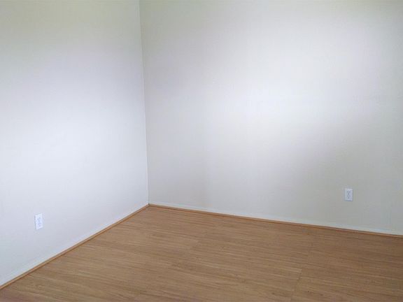 2nd image of 6038 Bagley Ave APT 5