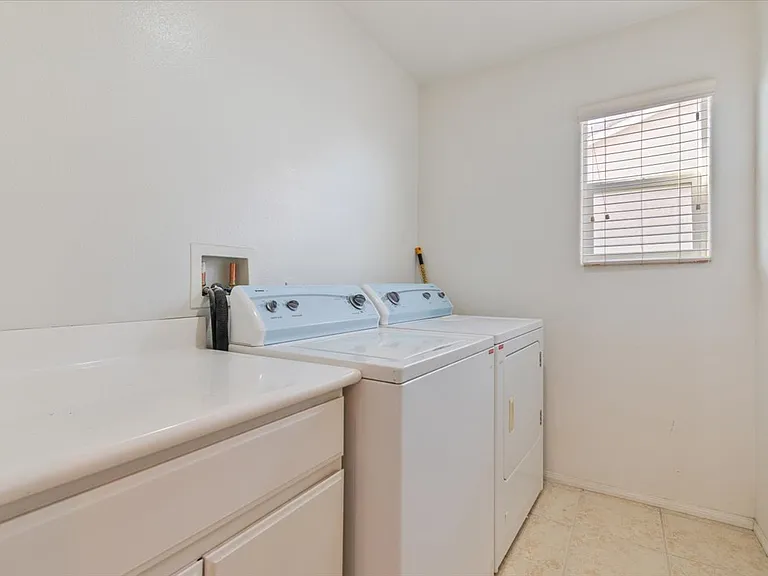 4821 W Avenue J4 — Photo 13