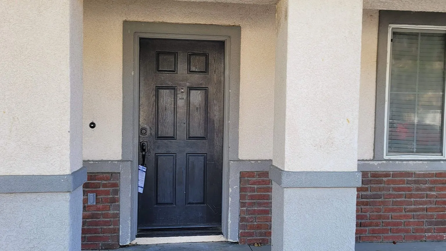Huge House for Rent in Middle of San Jacinto - — Photo 2