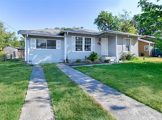 1007 E Russell Ave, Carrollton, TX 75006