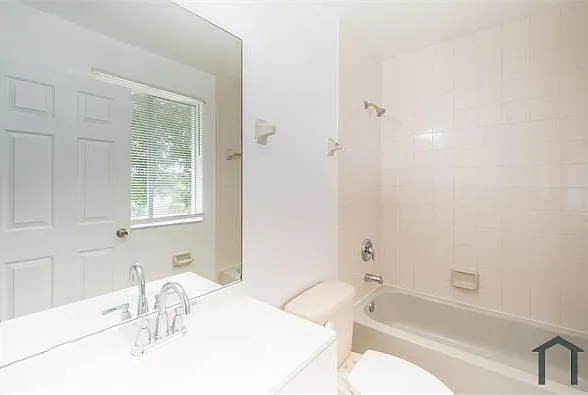 2752 SE 15th Pl — Photo 16