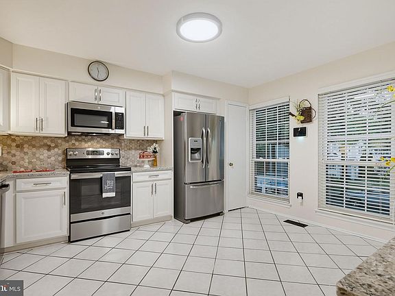 4th image of 11767 Stonegate Ln