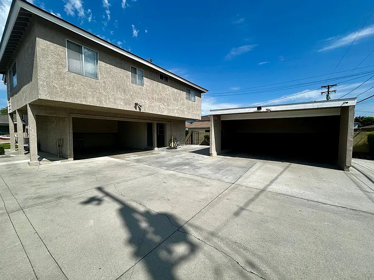 10782 Walnut Street — Photo 25