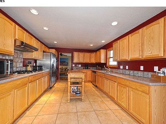 2nd image of 37023 Kingfisher Ct
