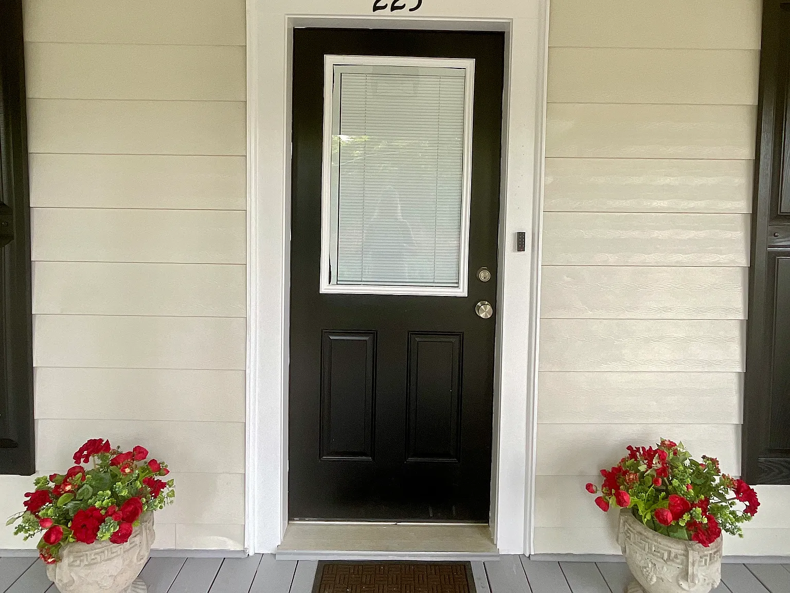225 Rice Street — Photo 4