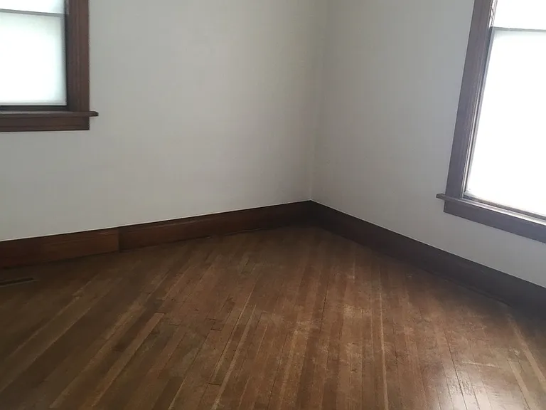 303 E Short St #1-2 — Photo 6