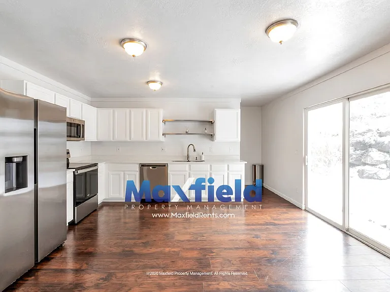 308 E Steep Mountain Dr — Photo 4