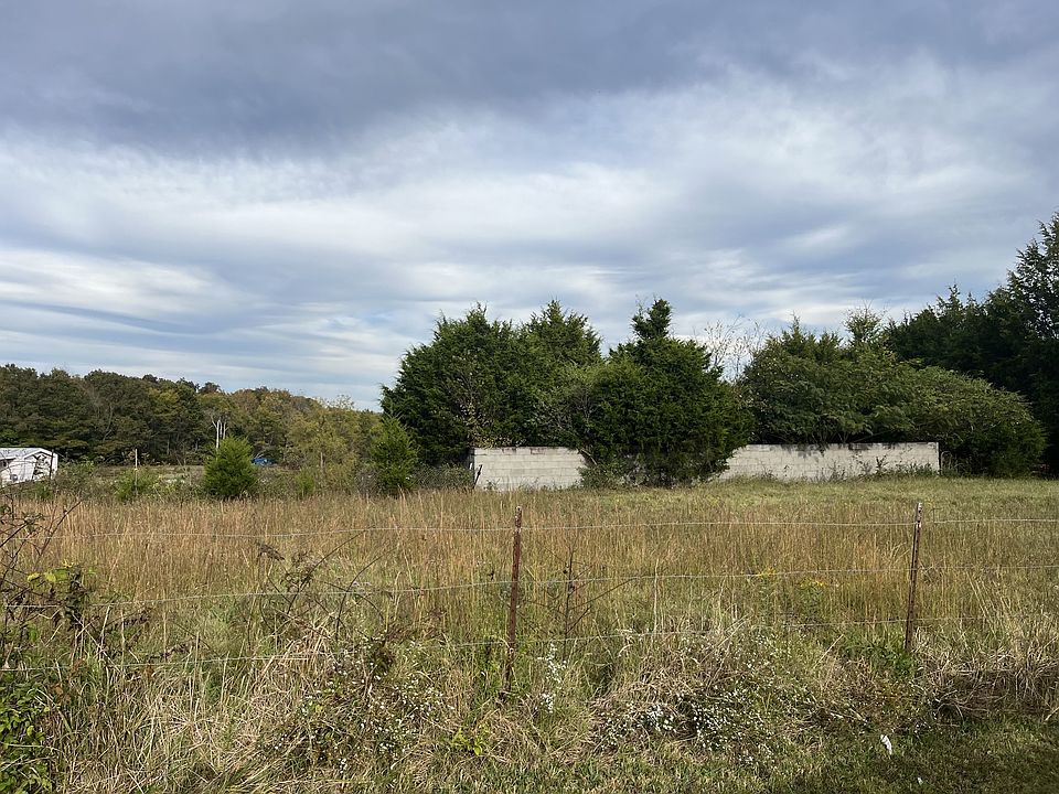 2nd image of 1025 Issac Clifton Rd