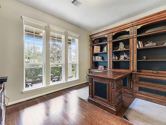 5th image of 14355 Fosters Run Ln